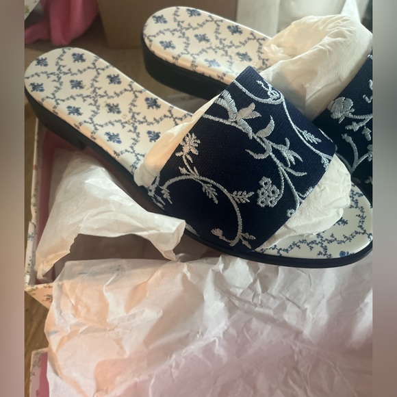 NIB $255 Hill House City The Summer Slide Embroidered Navy Blue Slide Sandals - Picture 3 of 7